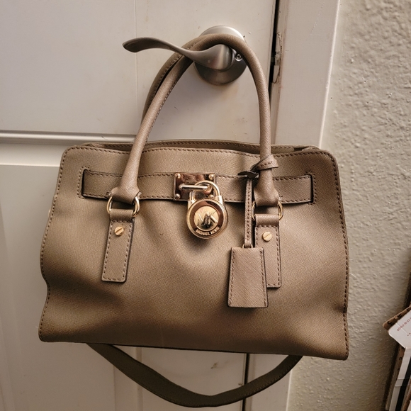 Michael Kors Hamilton  East West Satchel Leather Shoudler Bag Brown Luggage - Picture 12 of 16